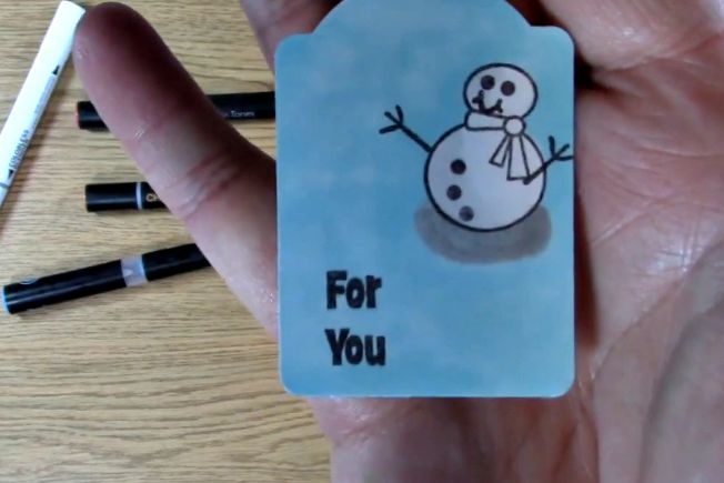 CLose up snowman tag