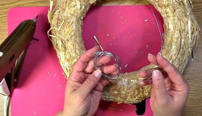 Create your own Cork Wreath - What you Need h