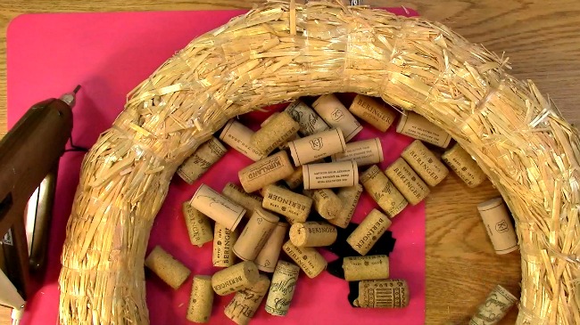 Create your own Cork Wreath Part Two d